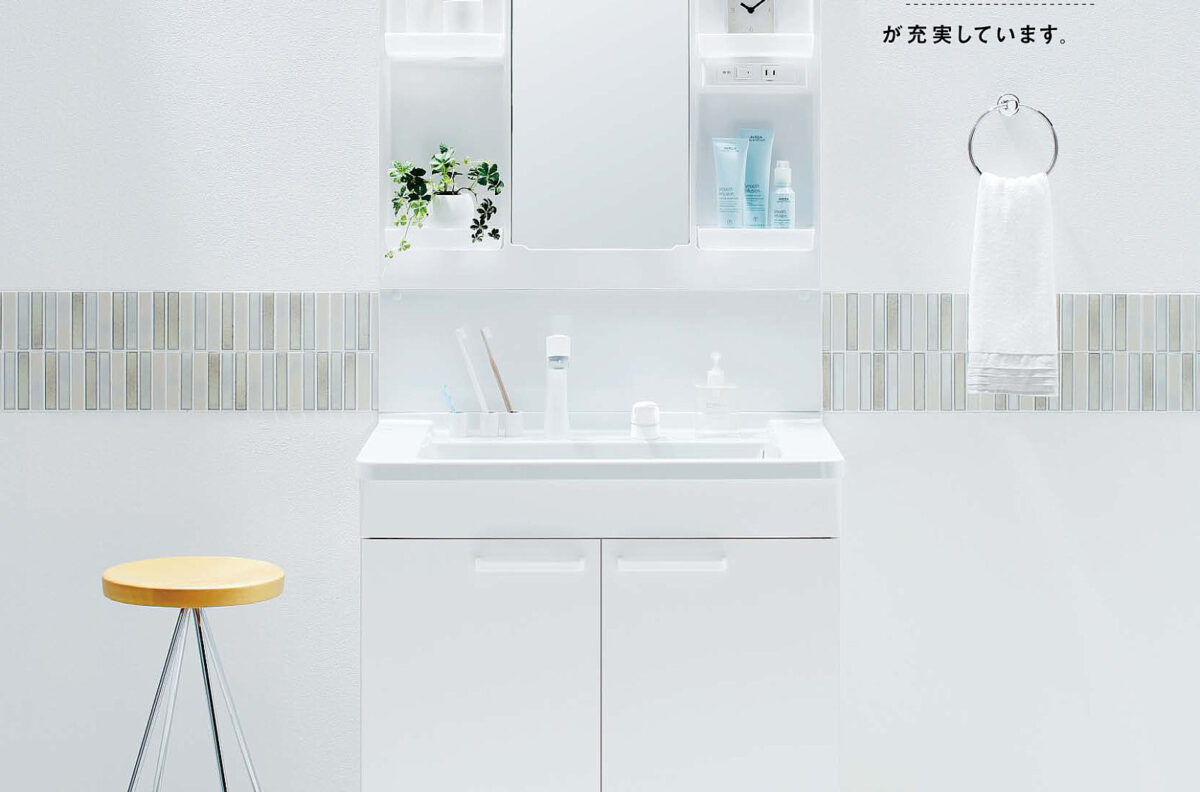 TOTO洗面台Vシリーズ　¥84,800（税込み,施工費込み）