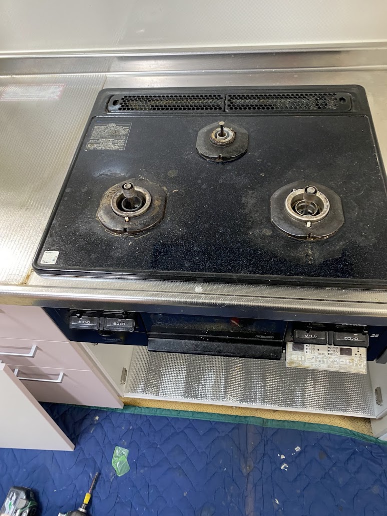 大坂ガス110-H546ハーマンC3WK3RJTLビルトインガスコンロ施工前