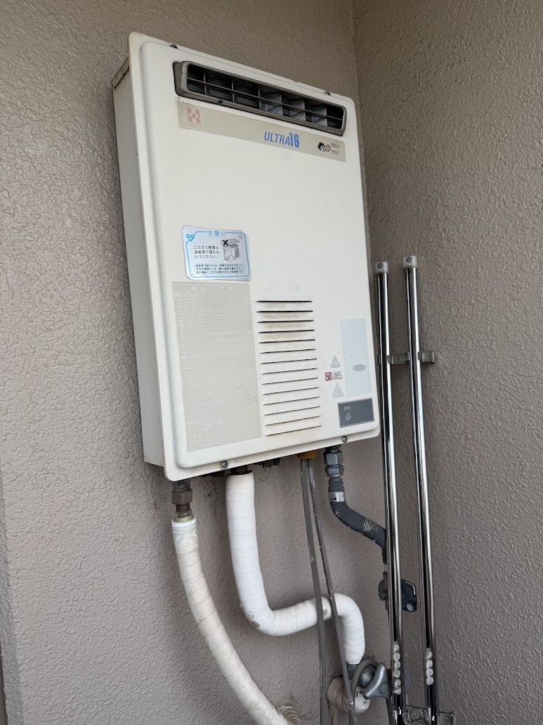 ハーマンYS1612RC給湯専用給湯器施工前