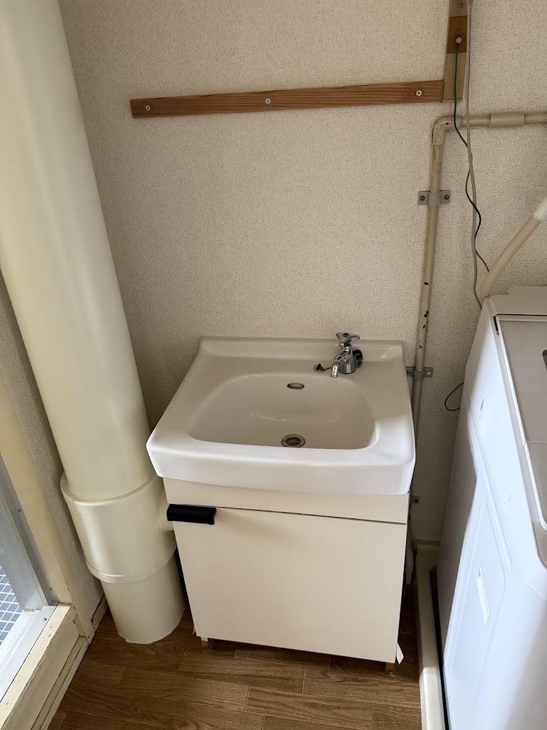 TOTO既存洗面台施工前