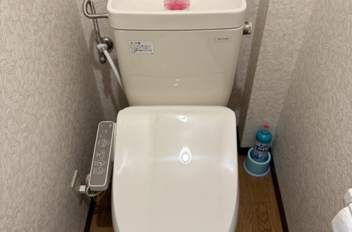 大阪府大阪市住吉区ウォシュレット交換工事リクシルシャワートイレCW-D11