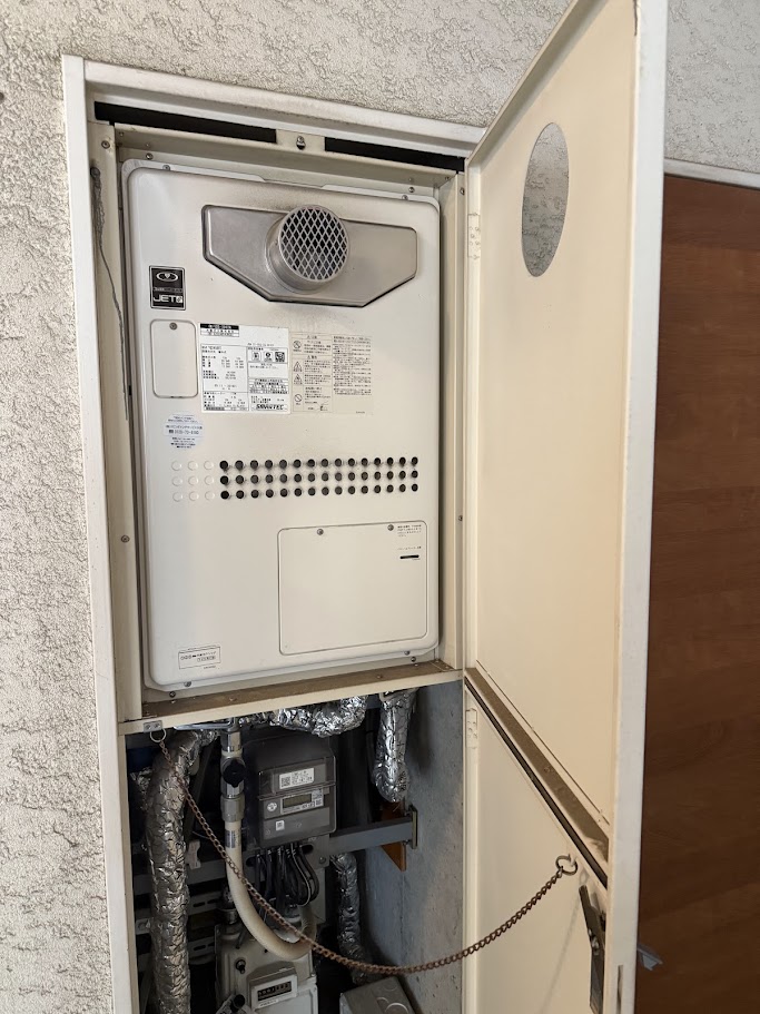 大坂ガス(N)135-7012AハーマンYG2458RT暖房熱源機高温差し湯給湯器施工前