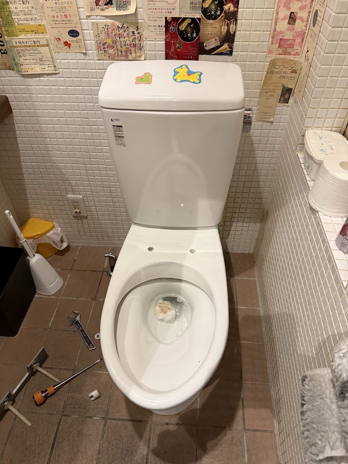 パナソニック 温水洗浄便座 DL-EJX10-CP撤去後清掃