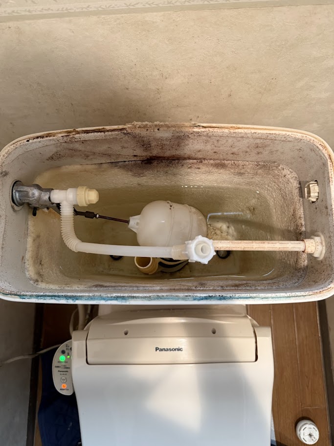 リクシルボールタップ水漏れ修理施工前