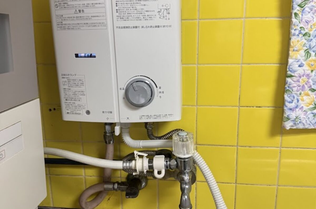 兵庫県神戸市垂水区給湯器工事リンナイRUS-V51YTB(WH)元止式湯沸し器