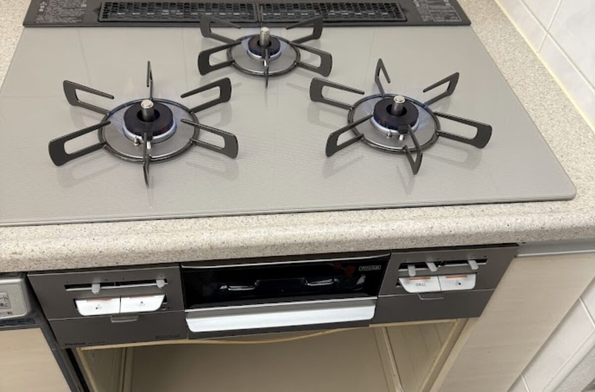 大阪府大阪市都島区リンナイビルトインガスコンロガラストップシルキーシルバーコンロSENCE[センス]RS71W36T2RVW（75㎝）交換工事