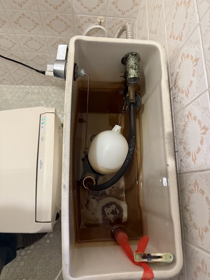 TOTOボールタップ及びゴムフロート施工前