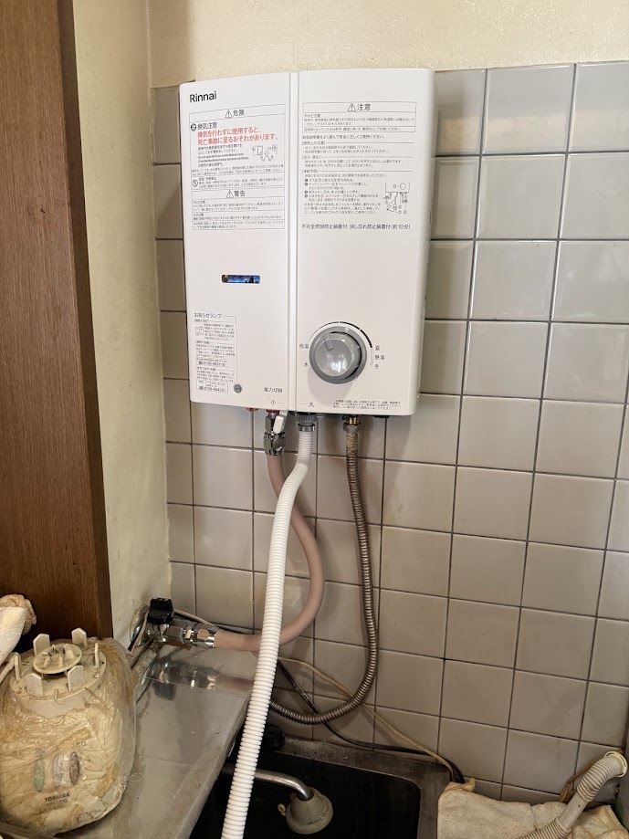 リンナイ瞬間湯沸かし器（給湯器）RUS-V51YTB(WH)施工後