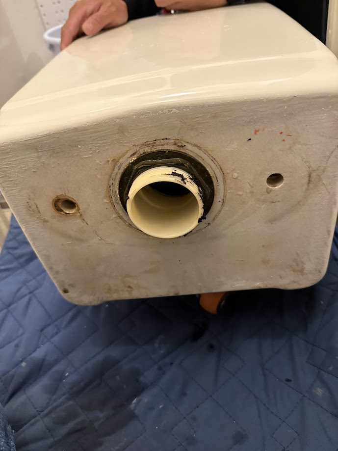 PP42-30-51 SANEI ロータンク密結パッキン及び密結形ロータンク用取付ボルト用 テーパーパッキン取り外し後
