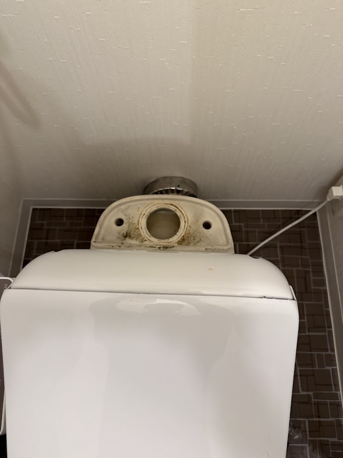 TOTOタンク取り外し