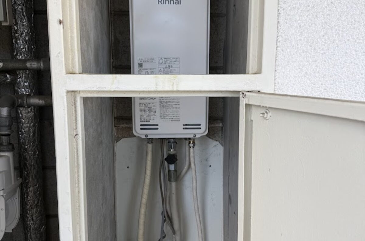 大阪府大阪狭山市給湯器交換工事（リンナイ24号ガスふろ給湯器本体スリム型RUF-SA1615SAT-L【オートタイプ】