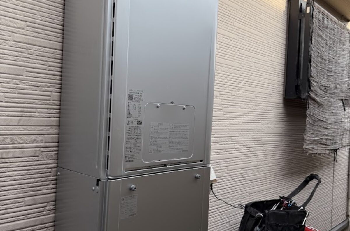大阪府藤井寺市リンナイ給湯暖房熱源機24号エコジョーズ給湯器交換工事RUFH-E2407SAW2-３(A)