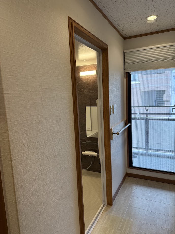 ユニットバス枠設置工事及びユニットドア横手すり2